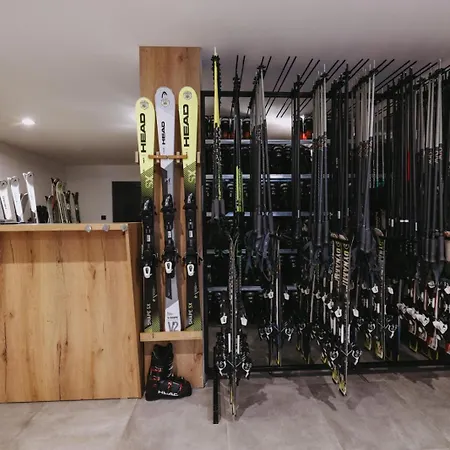 Jahorinska 亚霍里纳